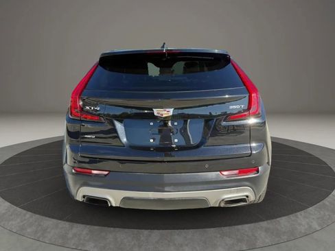 Used 2020 Cadillac XT4 Premium Luxury w/ Cold Weather Package AWD/4WD image 5