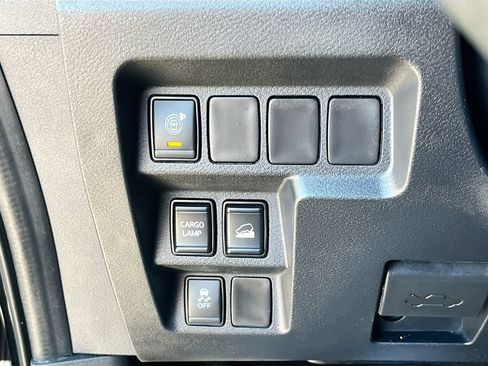 Used 2023 Nissan Frontier S w/ Technology Package AWD/4WD image 10