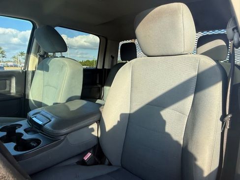 Used 2017 RAM 5500 Tradesman w/ Chrome Appearance Group image 23