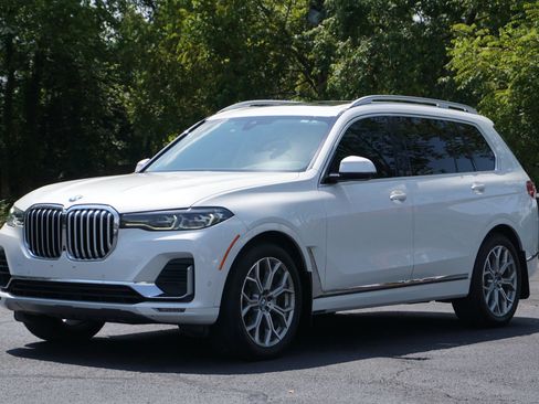 Used 2020 BMW X7 xDrive40i w/ Premium Package AWD/4WD image 2