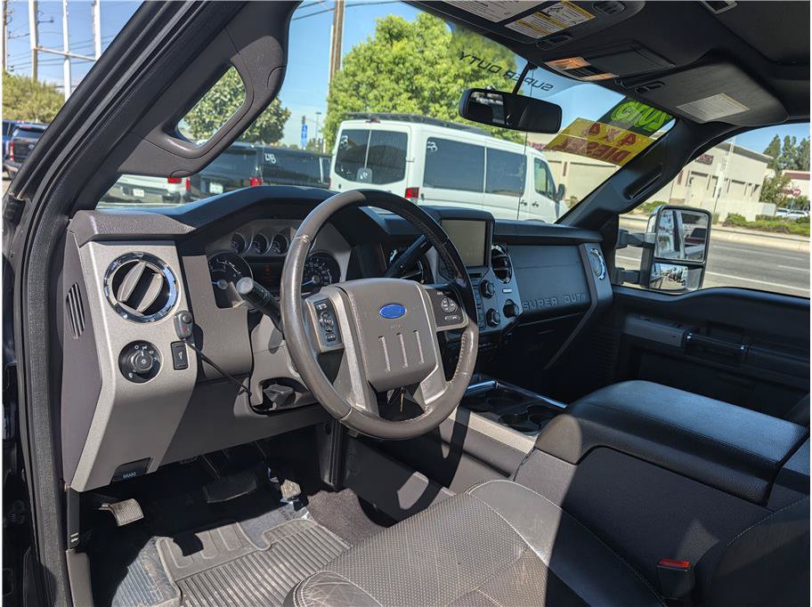 Used 2015 Ford F250 Lariat w/ Lariat Ultimate Package AWD/4WD image 15