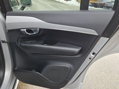 Used 2024 Volvo XC90 B5 Core w/ Protection Package Premier image 13