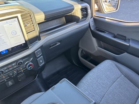 Used 2025 Ford F150 XL image 14