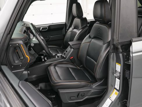 Certified 2024 Ford Bronco Badlands AWD/4WD image 13