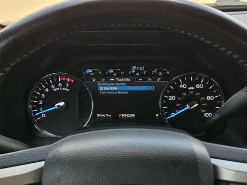 Used 2022 Ford F250 Lariat w/ Lariat Ultimate Package AWD/4WD image 26