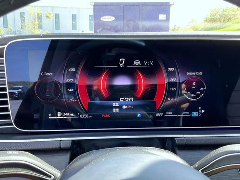 Used 2024 Mercedes-Benz GLS 450 4MATIC image 12