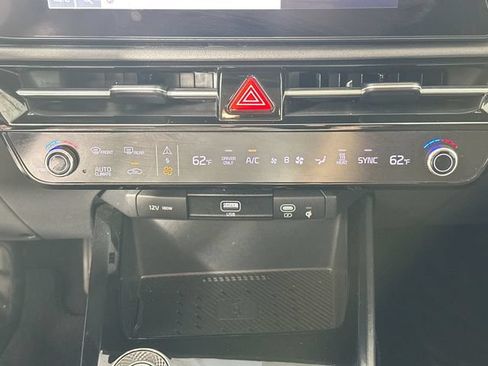 Used 2023 Kia Niro Wind w/ Wind Preserve Package FWD image 14