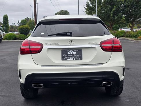 Used 2018 Mercedes-Benz GLA 250 4MATIC image 5
