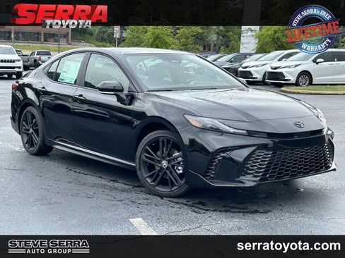 New 2026 Toyota Camry Hybrid FWD image 1