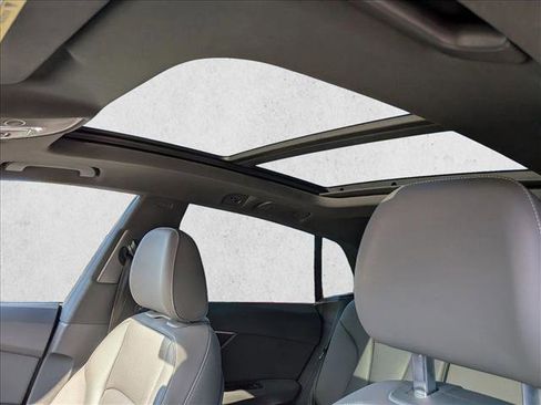 Used 2019 Audi Q8 Premium Plus image 12