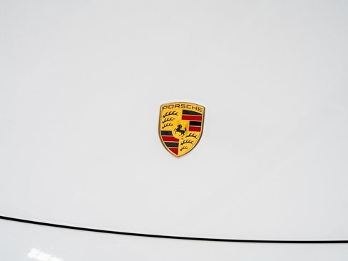 Used 2021 Porsche Taycan 4S image 17