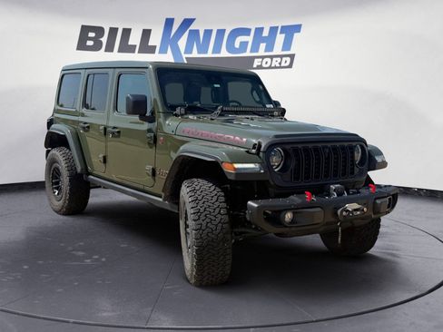 Used 2024 Jeep Wrangler Unlimited Rubicon AWD/4WD image 7