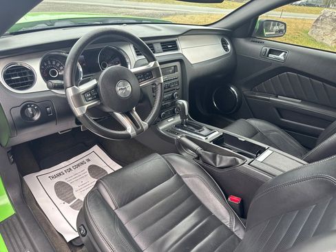 Used 2014 Ford Mustang Premium image 28