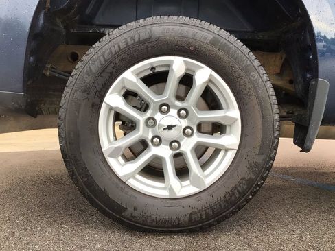 Used 2022 Chevrolet Silverado 1500 RST AWD/4WD image 17