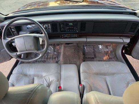 Used 1999 Buick Le Sabre Custom FWD image 29