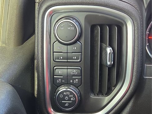 Used 2020 Chevrolet Silverado 3500 LTZ AWD/4WD image 22