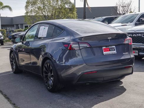 Used 2022 Tesla Model Y Performance image 6