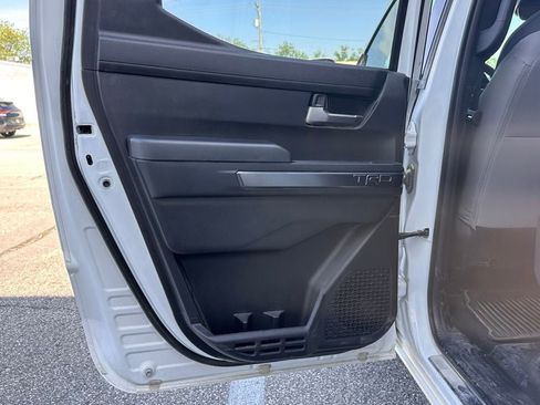 Used 2025 Toyota Tacoma TRD Sport AWD/4WD image 18