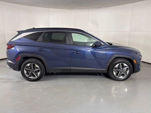 Used 2025 Hyundai Tucson SEL FWD image 9