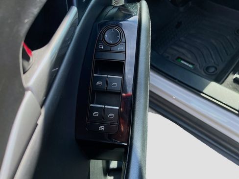 Used 2024 MAZDA CX-30 AWD 2.5 S w/ Select Sport Pkg image 11
