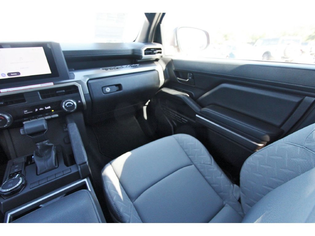 Used 2026 Toyota Tacoma SR5 AWD/4WD image 12