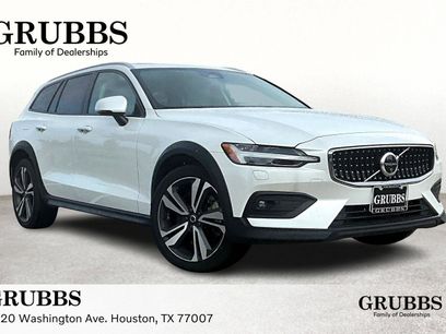 Used 2024 Volvo V60 B5 Cross Country Plus