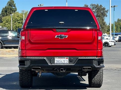 Used 2021 Chevrolet Silverado 1500 LT Trail Boss image 5