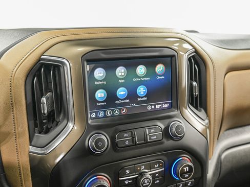 Used 2022 Chevrolet Silverado 2500 High Country w/ Safety Package II image 21