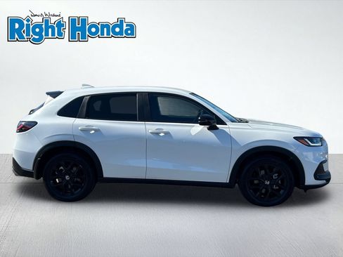 Certified 2024 Honda HR-V Sport image 8