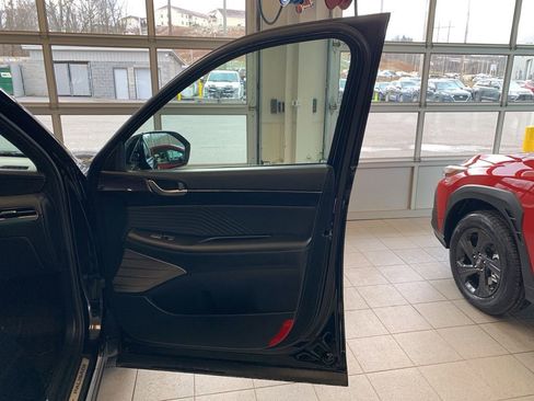 Used 2024 Hyundai Palisade Calligraphy image 23