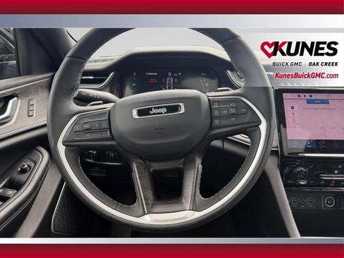Used 2024 Jeep Grand Cherokee Limited 4xe AWD/4WD image 15