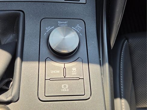 Used 2025 Lexus IS 350 F Sport RWD image 20
