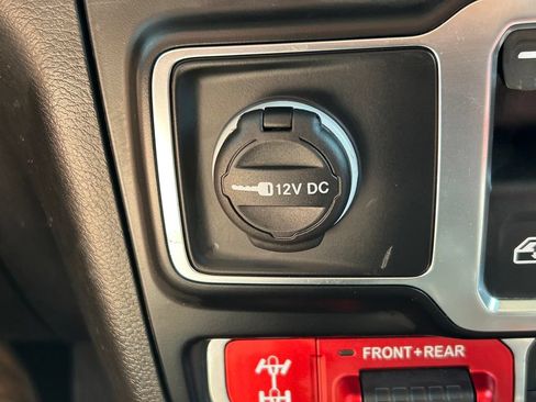 Used 2021 Jeep Wrangler Rubicon AWD/4WD image 28