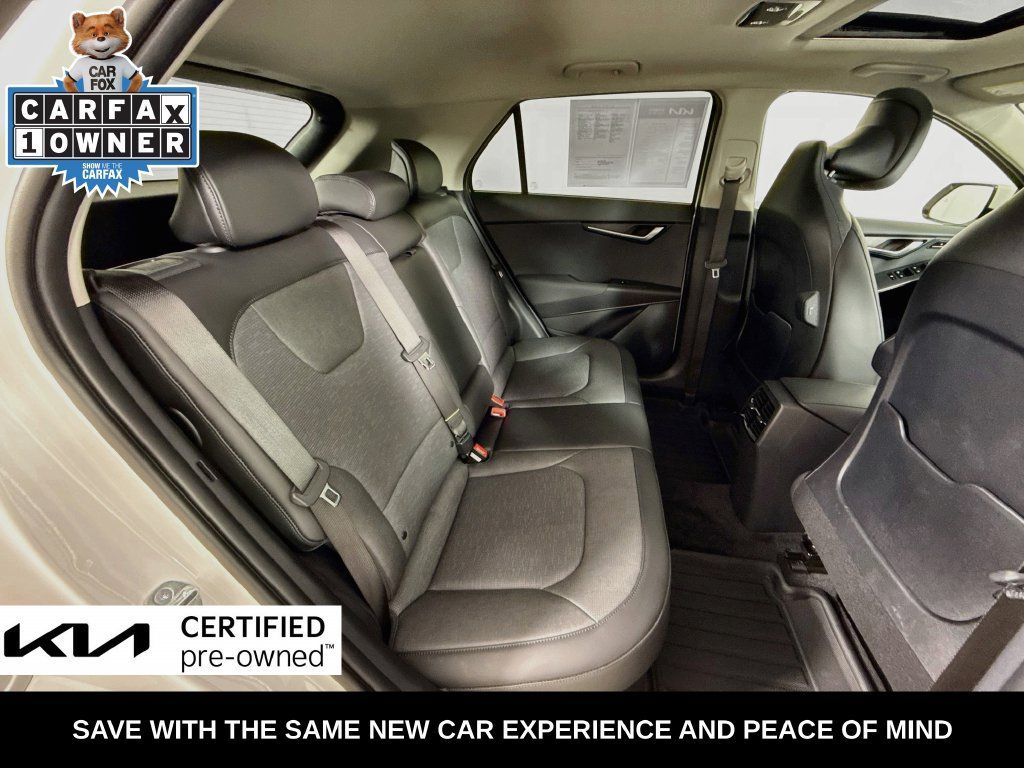Used 2025 Kia Niro FWD image 35
