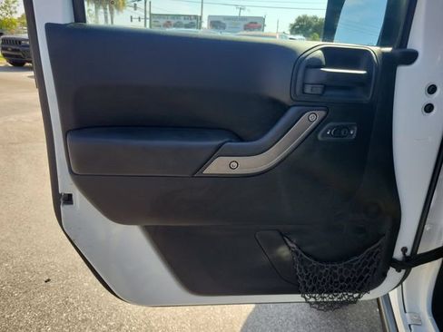 Used 2014 Jeep Wrangler Unlimited Sport w/ Quick Order Package 24S AWD/4WD image 16