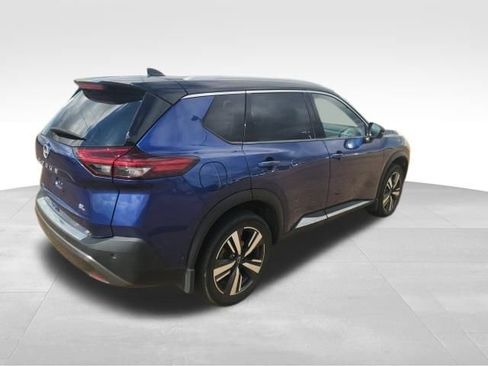 Used 2023 Nissan Rogue SL w/ SL Premium Package image 9