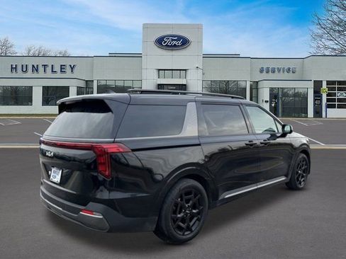 Used 2025 Kia Carnival SX w/ SX Dark Edition Package FWD image 4