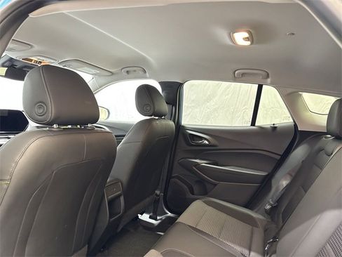 Certified 2025 Chevrolet Trax LT w/ Driver Confidence Package image 13