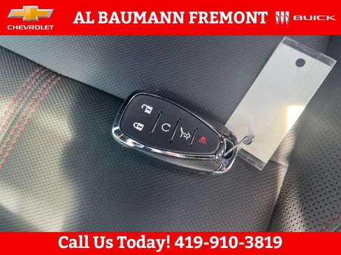 Used 2025 Chevrolet TrailBlazer RS w/ Convenience Package AWD/4WD image 29