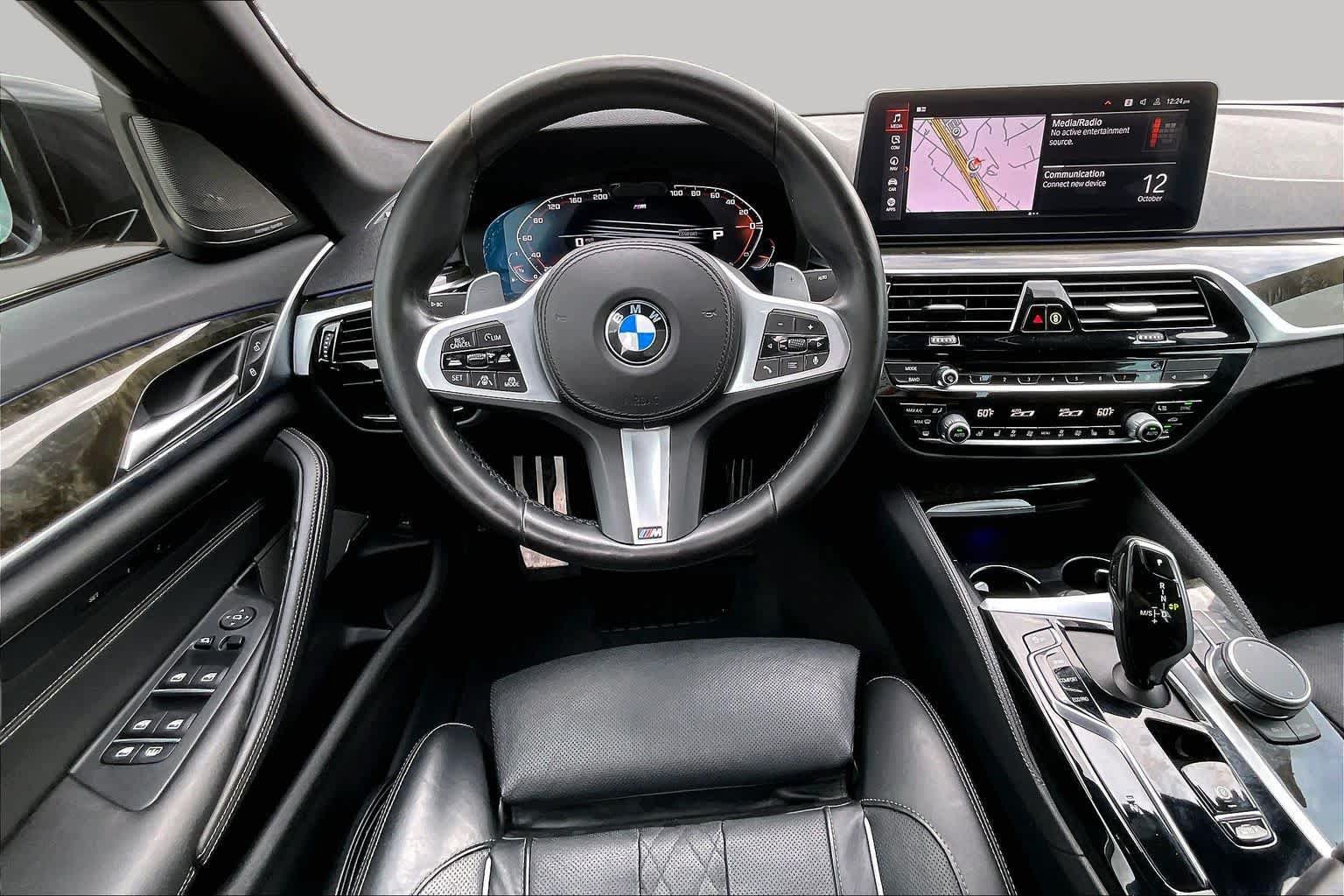 Used 2022 BMW 540i w/ M Sport Package RWD image 5
