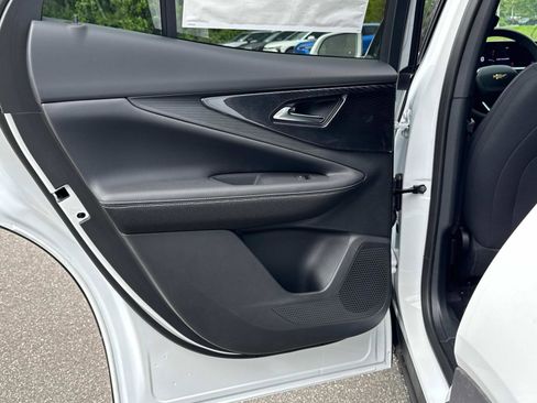 New 2025 Chevrolet Blazer EV LT image 11