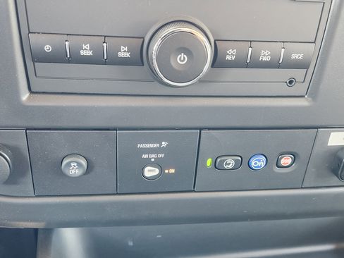 New 2025 Chevrolet Express 3500 w/ Power Convenience Package image 19