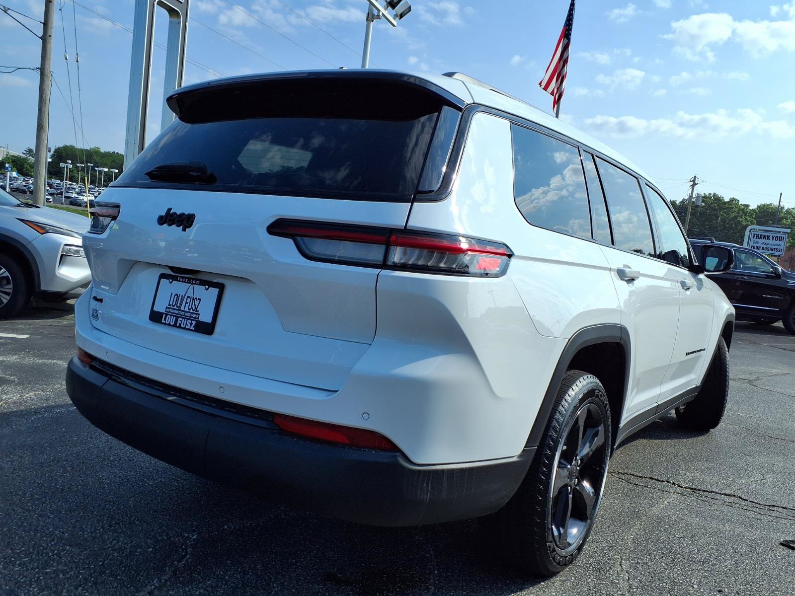 Used 2025 Jeep Grand Cherokee L Altitude AWD/4WD image 31
