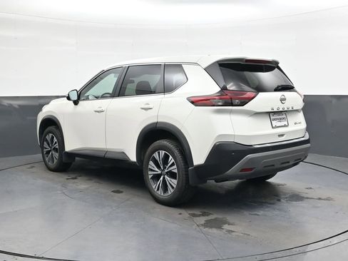 Used 2022 Nissan Rogue SV image 6