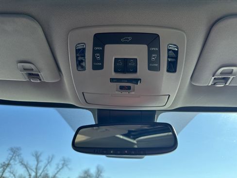 New 2025 Toyota Sienna XLE image 22