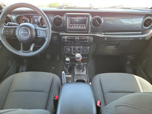 Used 2023 Jeep Wrangler Unlimited Sport AWD/4WD image 17