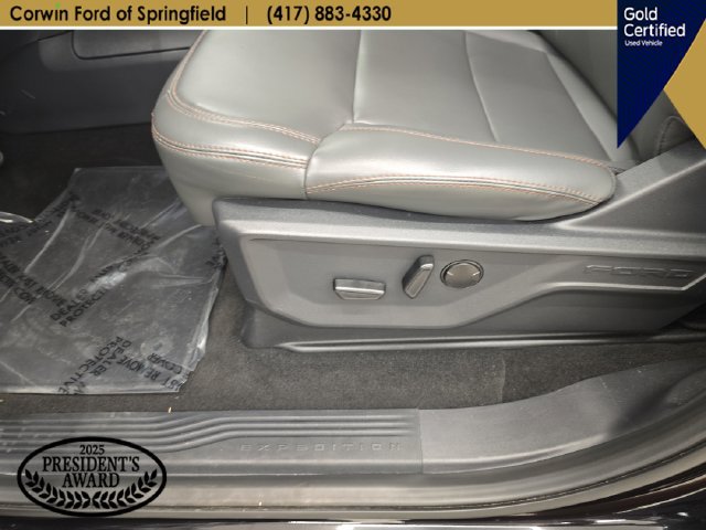 Certified 2025 Ford Expedition Active AWD/4WD image 39