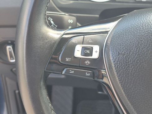 Used 2019 Volkswagen Tiguan SE w/ Panoramic Sunroof Package AWD/4WD image 18