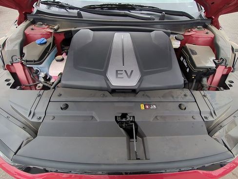 New 2024 Kia EV6 GT-Line RWD image 29