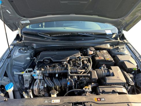 Certified 2025 Hyundai Elantra Sport FWD image 16